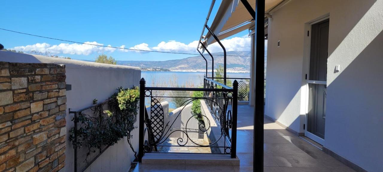 Nisovillas Volos Buitenkant foto