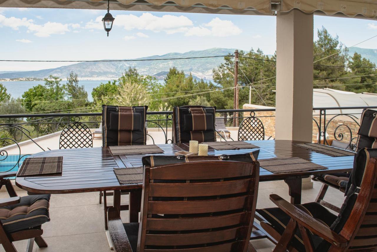 Nisovillas Volos Buitenkant foto
