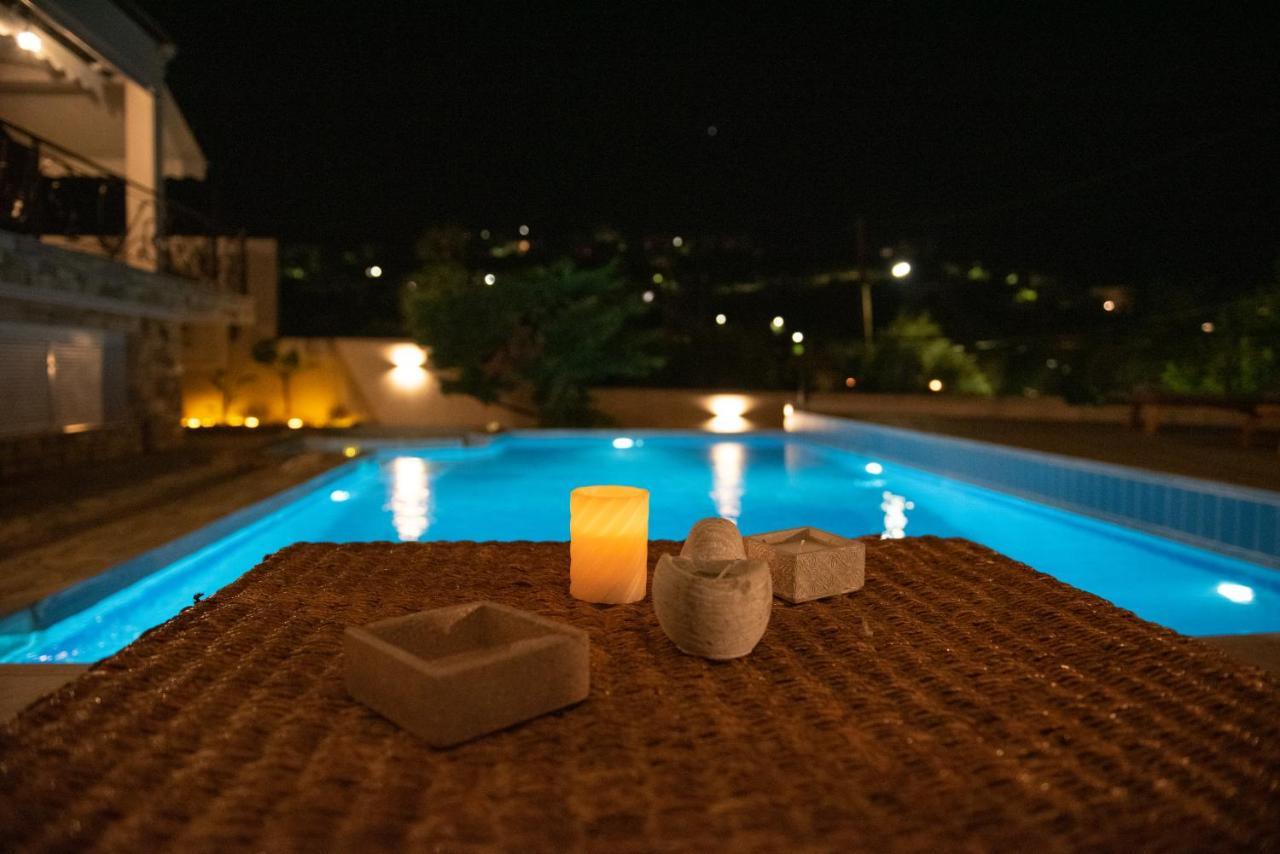 Nisovillas Volos Buitenkant foto