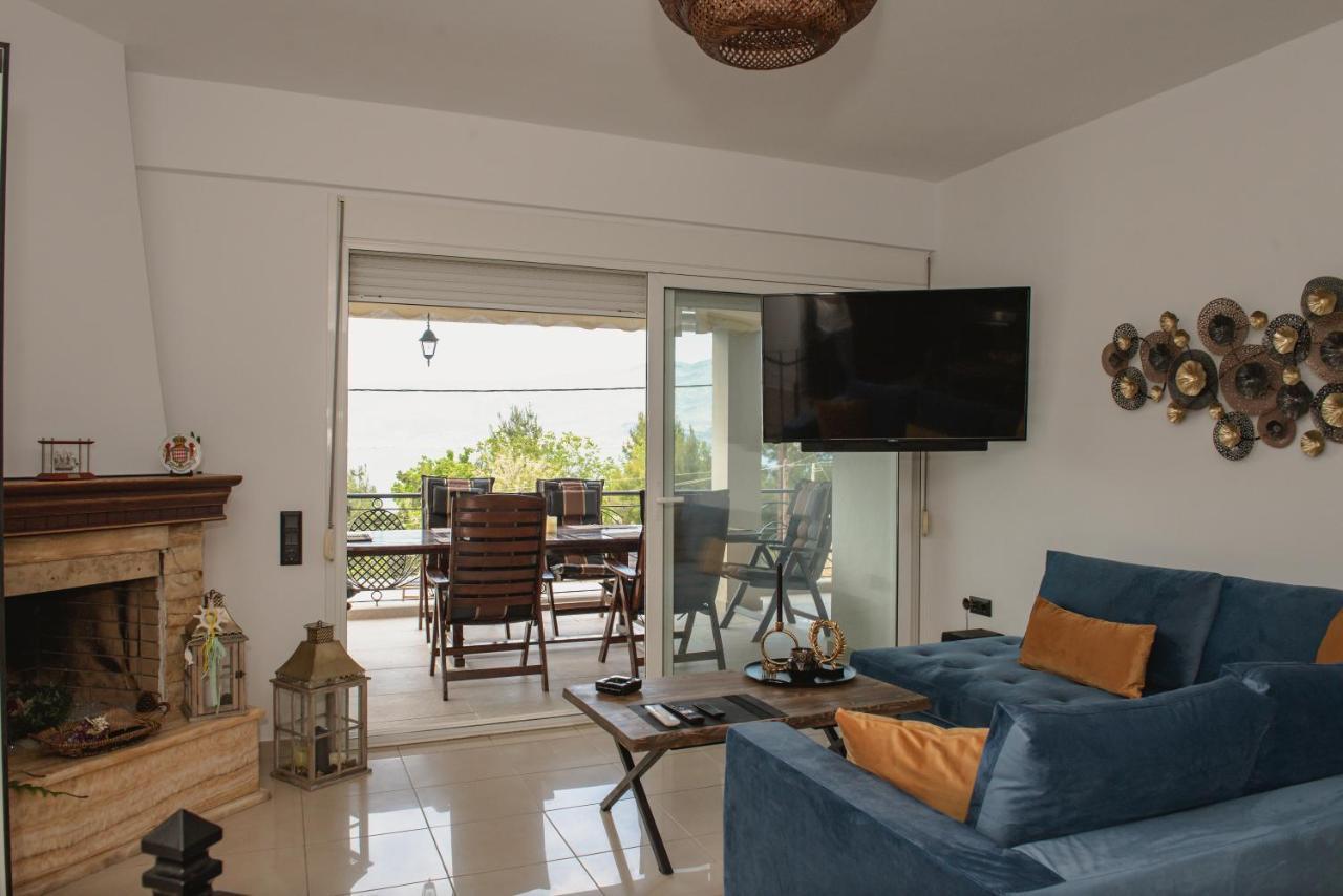 Nisovillas Volos Buitenkant foto